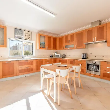 Guestready - Perfect Place To Relax In Setubal Camarate (Setubal)